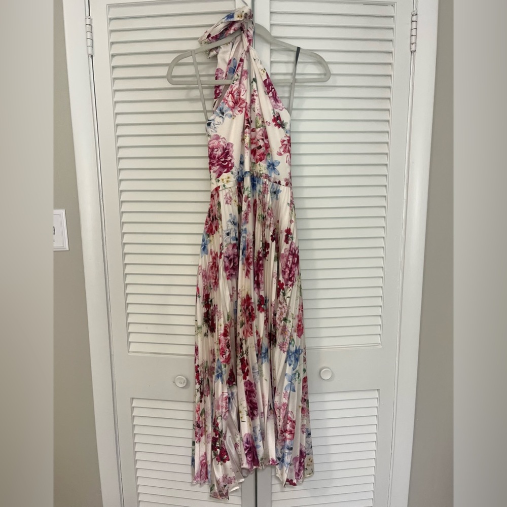 ML Monique Lhuillier Floral Hammered Satin Midi Dress - Picture 7 of 9